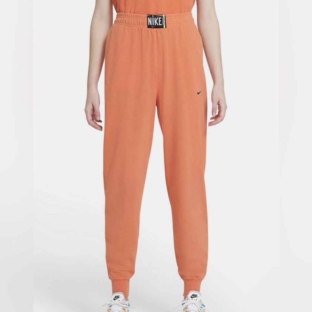 *NWT* Nike Women’s Sportswear Washed Pants Atomic Orange/Black Size 2XL